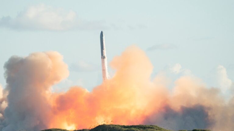 IPO SpaceX: Semua yang perlu Anda ketahui