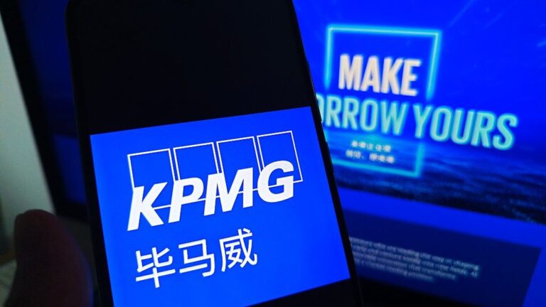 KPMG menarik laporan penggunaan AI karena halusinasi yang terlihat