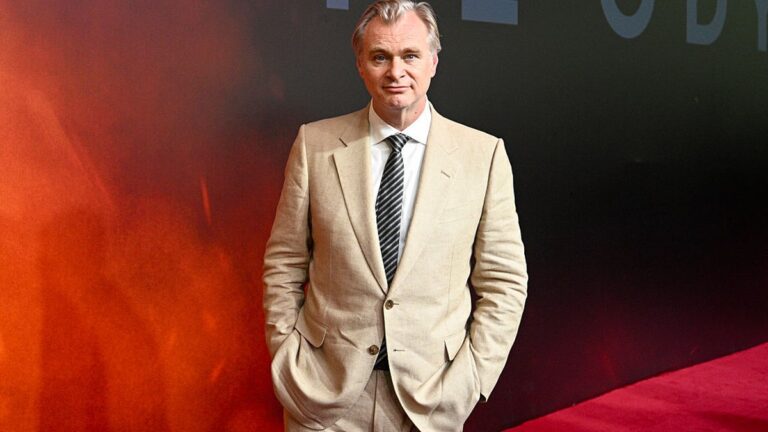 Sutradara ‘Odyssey’ Christopher Nolan menyebut AI sebagai ‘kuda Troya’ yang jelas
