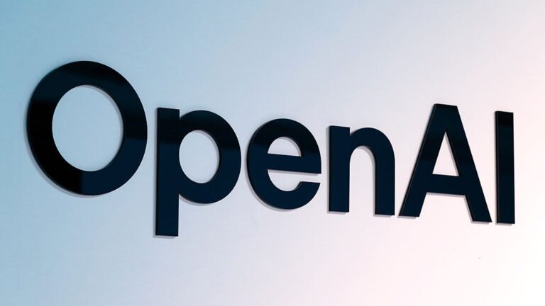 Speaker pintar AI baru OpenAI dilaporkan akan dijual dengan harga antara $300 dan $400